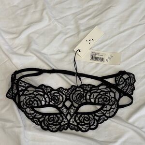 Fleur du Mal Black Floral Lace Mask